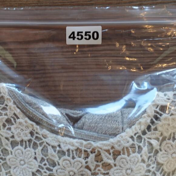 Free People Shirt Medium Gray Ivory Crochet Lace Boho Cottagecore Festival Top - Picture 7 of 7